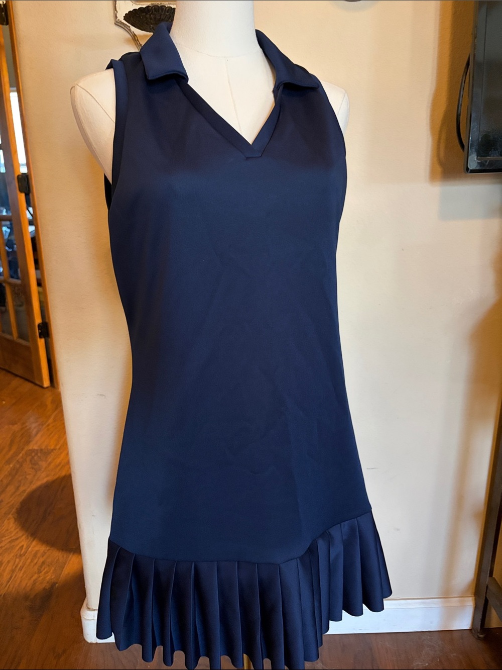 HALARA Navy Sleeveless Dress with Pleated Hem Golf/Tennis